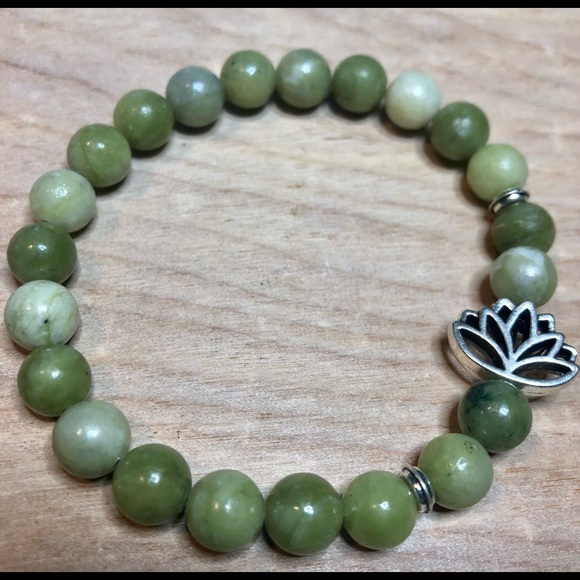 Hand Crafted Jewelry - Natural Peridot Jade Handcrafted Bead Bracelet